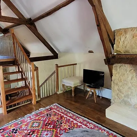 Beautiful House With Heated Pool Saint-Leon-sur-Vezere