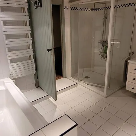 Beautiful House With Heated Pool * Saint-Leon-sur-Vezere