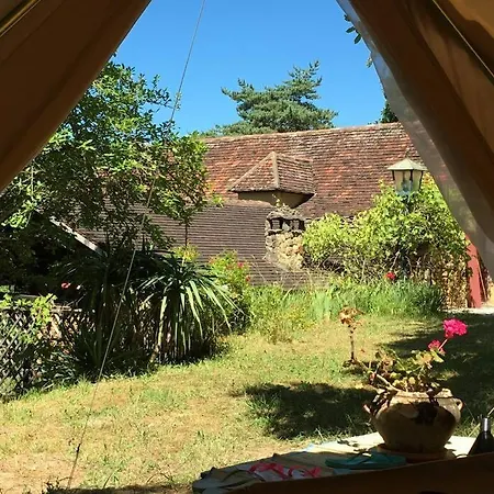 Beautiful House With Heated Pool Saint-Leon-sur-Vezere