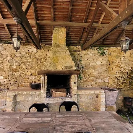 Beautiful House With Heated Pool * Saint-Leon-sur-Vezere